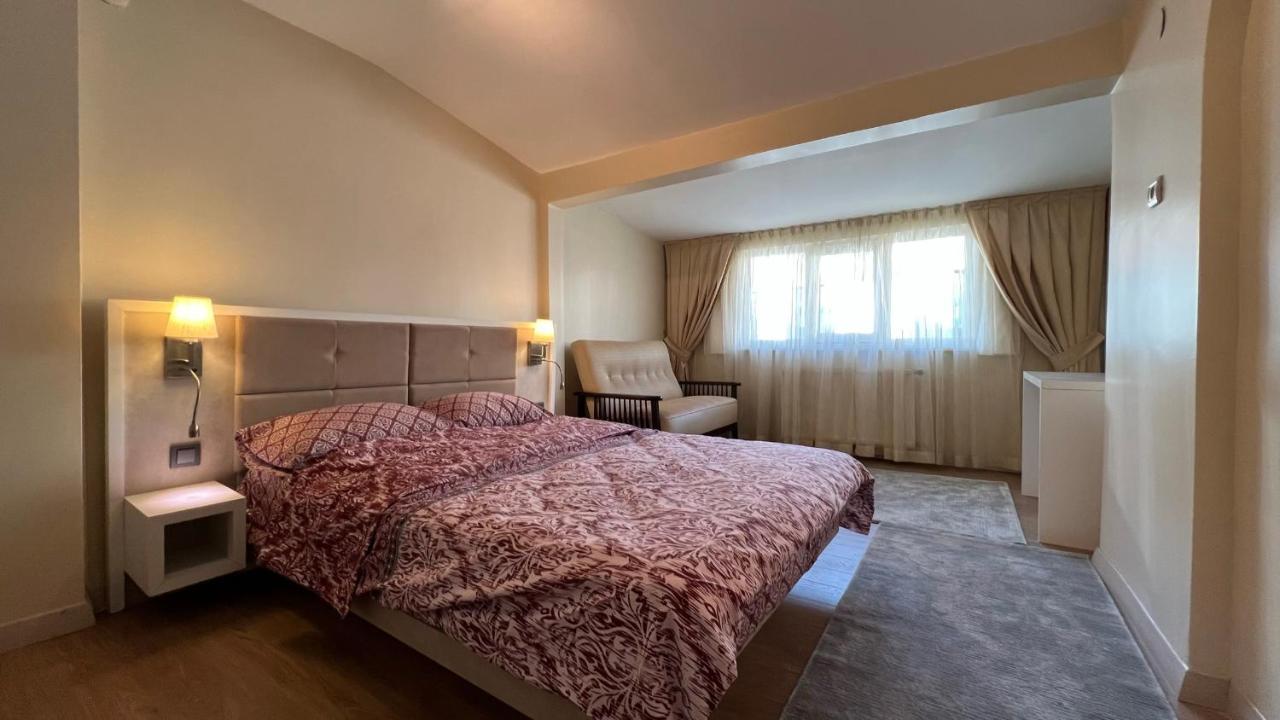 Appartement 200 m2 muhteşem çatı katı, roof à Istambul Extérieur photo